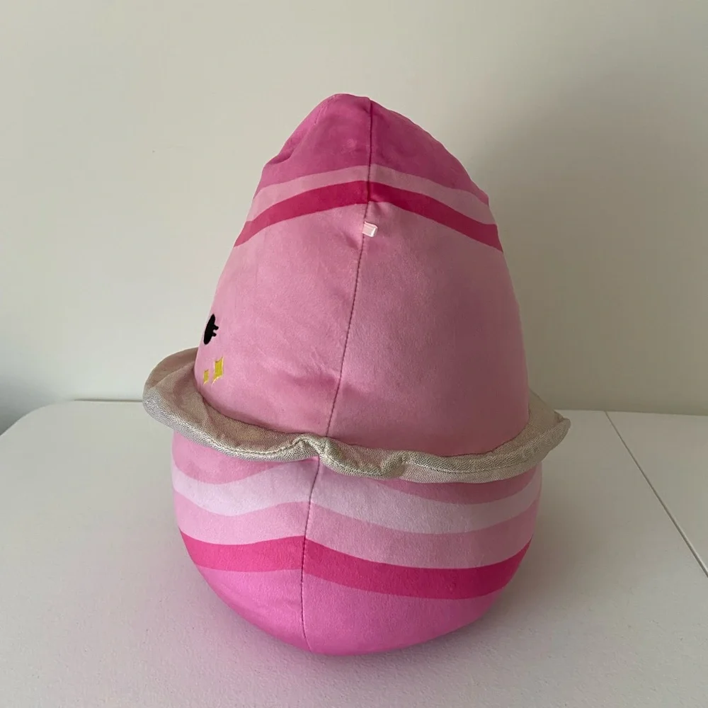 NWOT | *RARE* Zuzana the Planet 14‎ inch Squishmallow plush